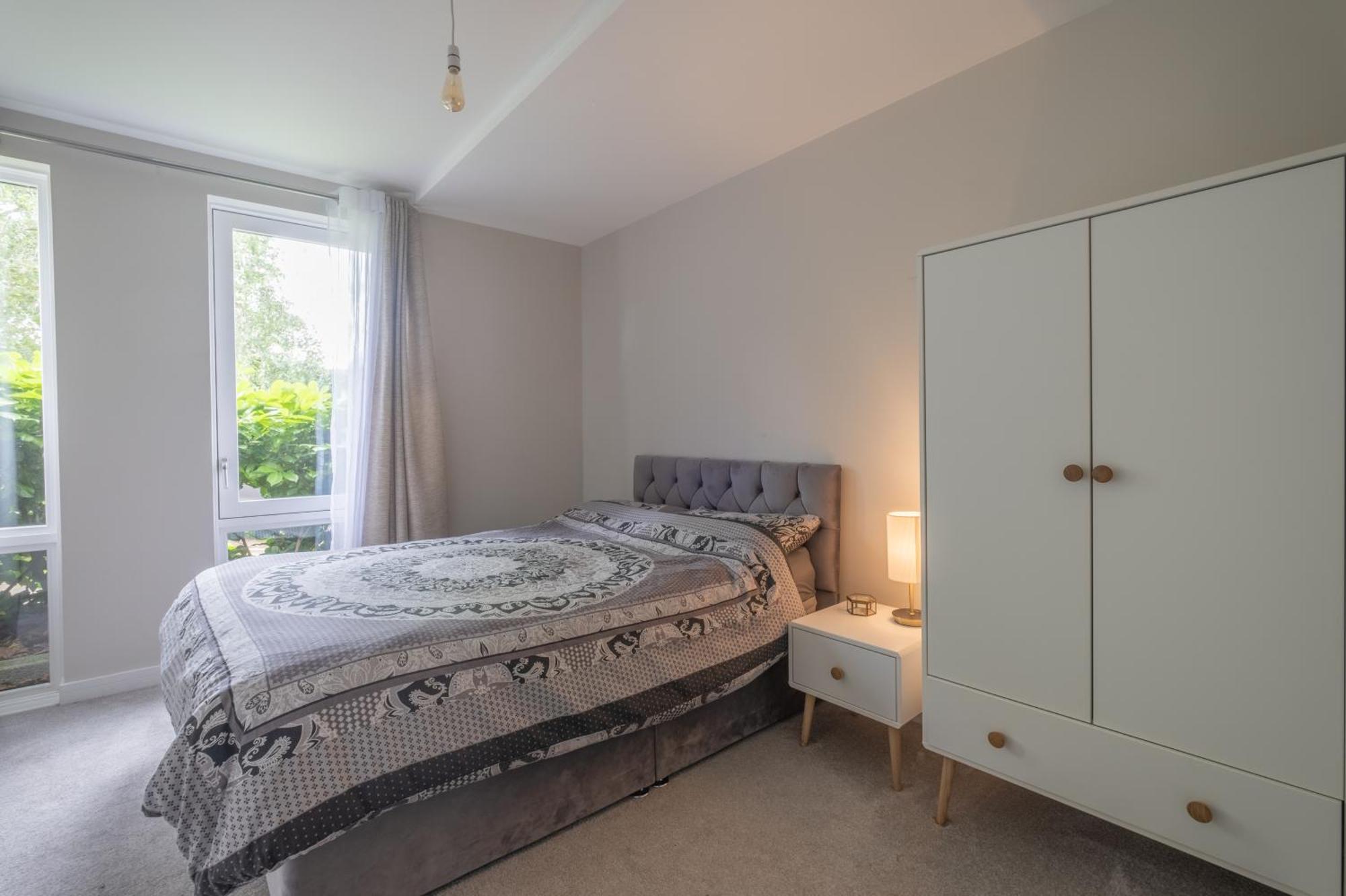Brand New London Flat With Car Park Apartment Exterior photo