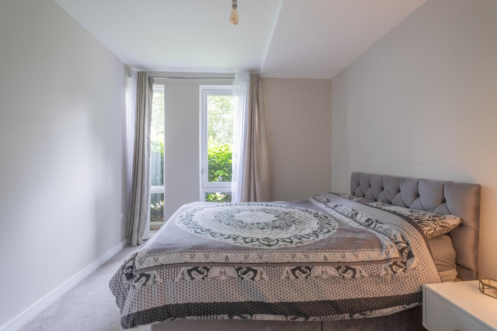 Brand New London Flat With Car Park Apartment Exterior photo